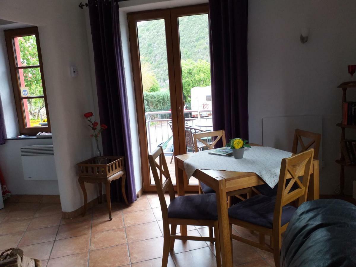 Vakantiehuis "Het Rode Huis" ทรัยส์-คาร์เดิน ภายนอก รูปภาพ